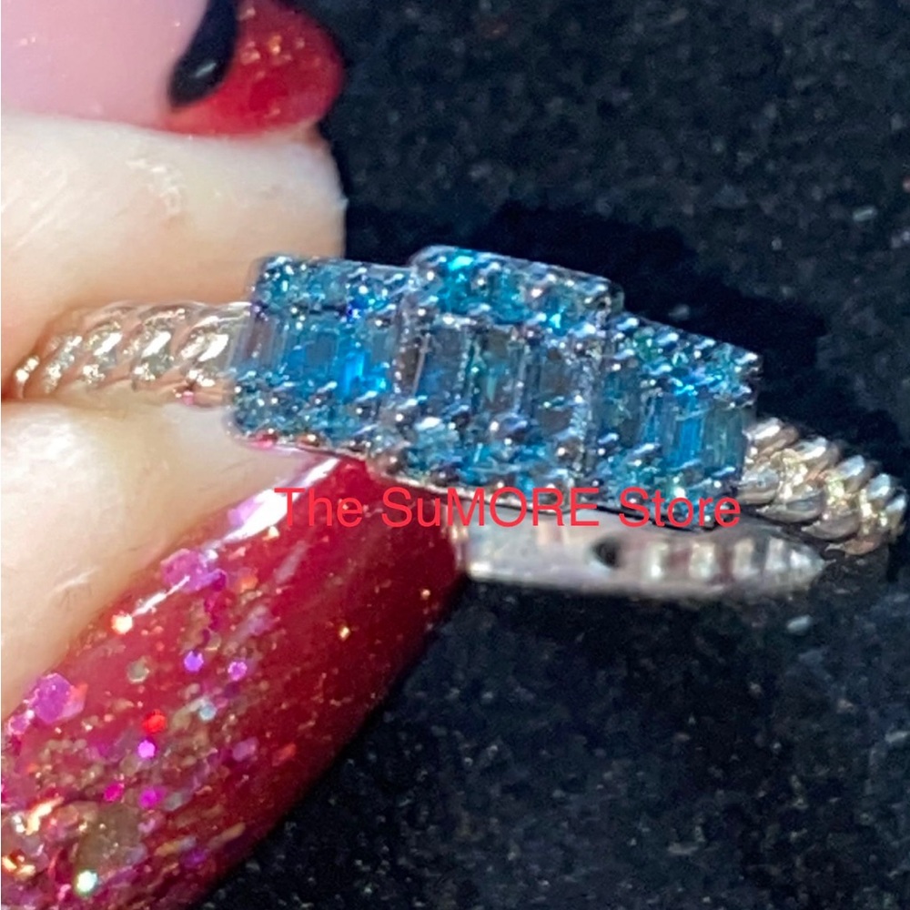 Beautiful Genuine Blue Diamond